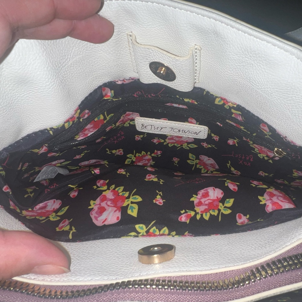 Betsey Johnson Bag - Picture 6 of 11